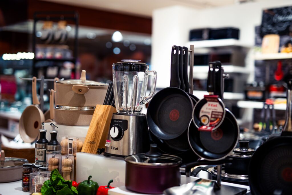 Astercook 21-Piece Cookware Set: Helpful Features, Uses, and What to Consider 2 Astercook 21-piece cookware set with pots and pans